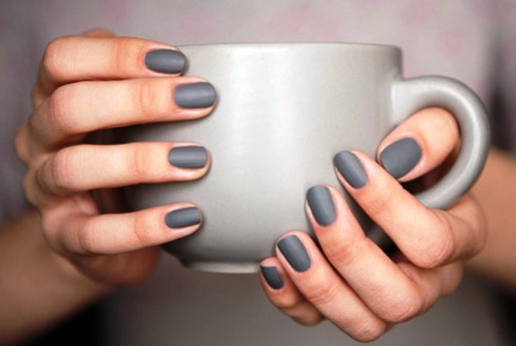 matte-fingernails.jpg